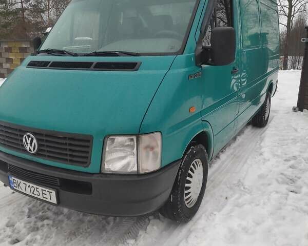 Зеленый Фольксваген ЛТ, объемом двигателя 2.5 л и пробегом 609 тыс. км за 7900 $, фото 1 на Automoto.ua