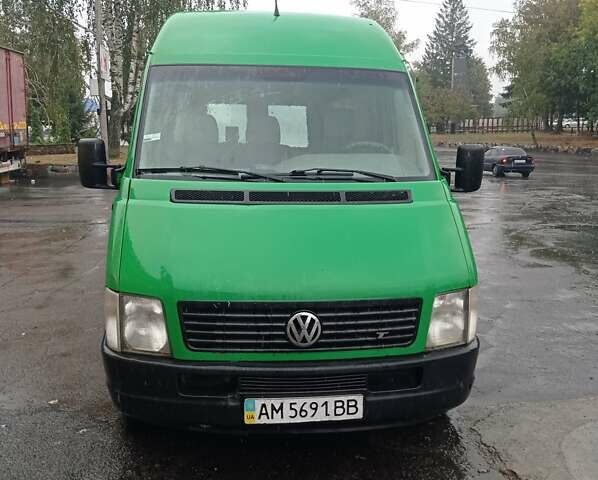 Зеленый Фольксваген ЛТ, объемом двигателя 2.46 л и пробегом 487 тыс. км за 5900 $, фото 1 на Automoto.ua