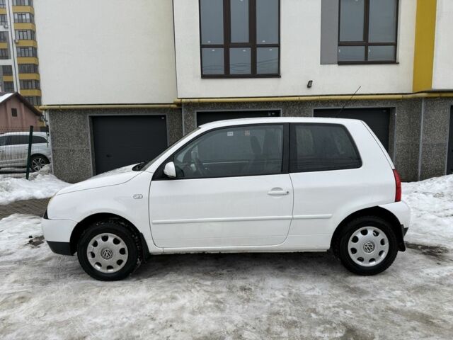 Белый Фольксваген Лупо, объемом двигателя 1 л и пробегом 174 тыс. км за 2800 $, фото 1 на Automoto.ua