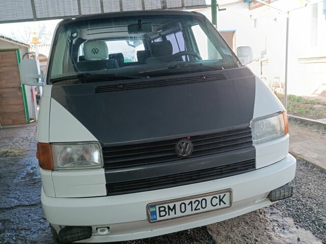 Белый Фольксваген Мультиван, объемом двигателя 1.9 л и пробегом 392 тыс. км за 6400 $, фото 1 на Automoto.ua