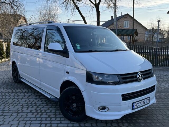 Білий Фольксваген Мультиван, об'ємом двигуна 2 л та пробігом 420 тис. км за 10500 $, фото 1 на Automoto.ua