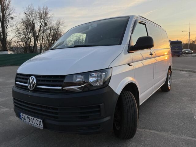 Білий Фольксваген Мультиван, об'ємом двигуна 2 л та пробігом 77 тис. км за 28500 $, фото 1 на Automoto.ua