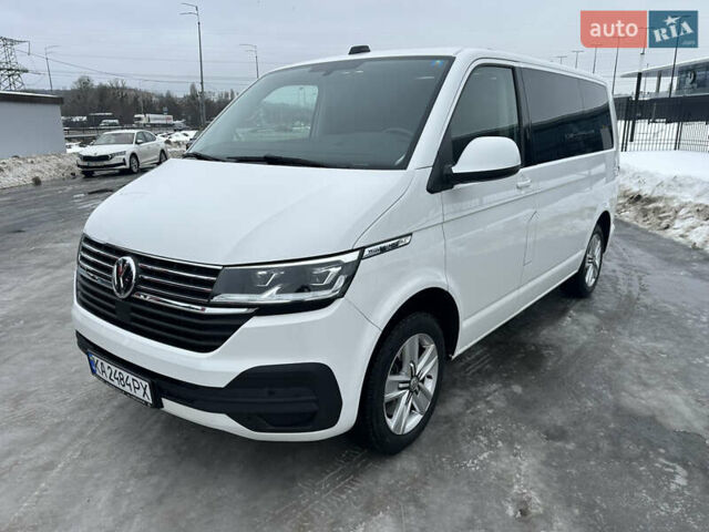 Белый Фольксваген Мультиван, объемом двигателя 1.97 л и пробегом 210 тыс. км за 45500 $, фото 1 на Automoto.ua