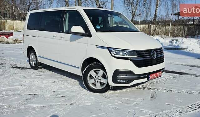 Белый Фольксваген Мультиван, объемом двигателя 1.97 л и пробегом 164 тыс. км за 45777 $, фото 1 на Automoto.ua