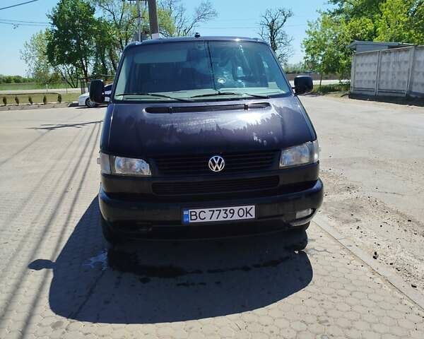 Чорний Фольксваген Мультиван, об'ємом двигуна 2.46 л та пробігом 488 тис. км за 12000 $, фото 1 на Automoto.ua