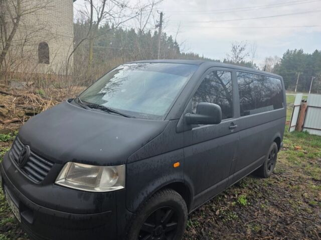 Черный Фольксваген Мультиван, объемом двигателя 1.9 л и пробегом 3 тыс. км за 5000 $, фото 1 на Automoto.ua