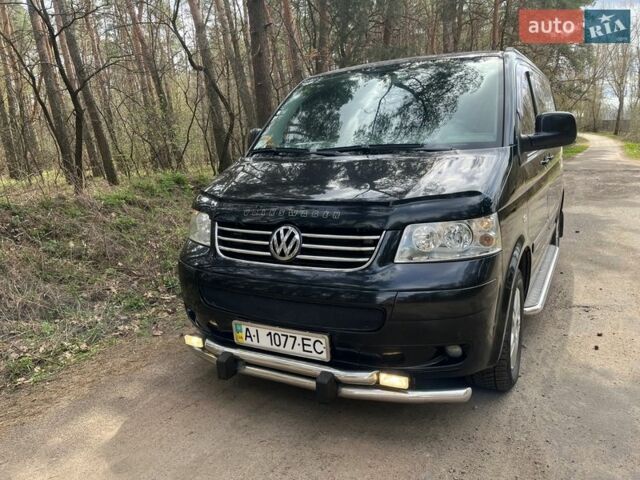 Черный Фольксваген Мультиван, объемом двигателя 2.46 л и пробегом 160 тыс. км за 15300 $, фото 1 на Automoto.ua