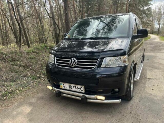 Чорний Фольксваген Мультиван, об'ємом двигуна 2.5 л та пробігом 160 тис. км за 15300 $, фото 1 на Automoto.ua