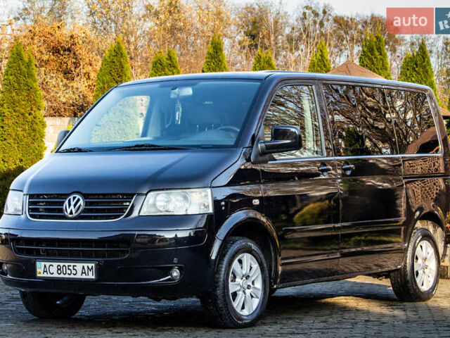 Черный Фольксваген Мультиван, объемом двигателя 2.5 л и пробегом 354 тыс. км за 13900 $, фото 1 на Automoto.ua