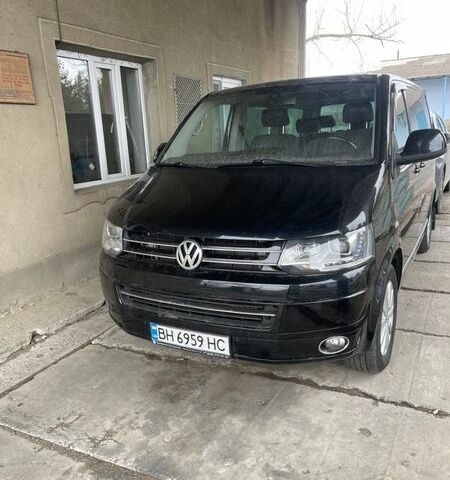 Черный Фольксваген Мультиван, объемом двигателя 1.98 л и пробегом 313 тыс. км за 19500 $, фото 1 на Automoto.ua
