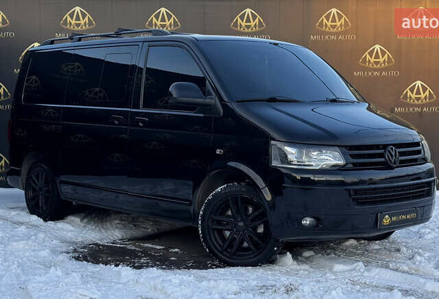 Чорний Фольксваген Мультиван, об'ємом двигуна 2 л та пробігом 365 тис. км за 21700 $, фото 1 на Automoto.ua