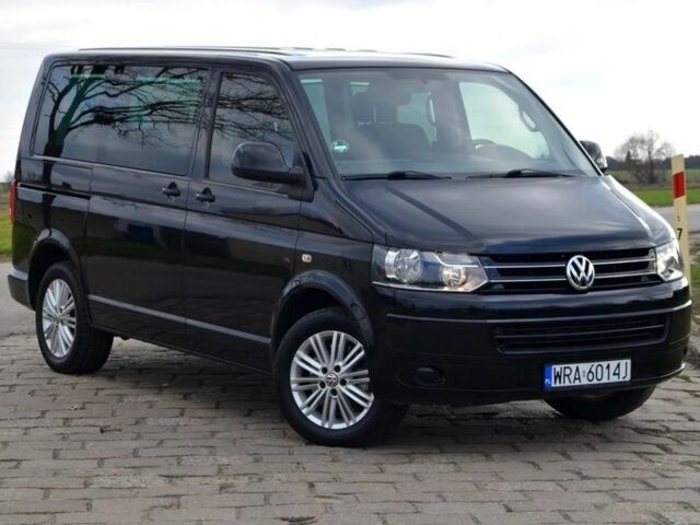 Черный Фольксваген Мультиван, объемом двигателя 2 л и пробегом 195 тыс. км за 9400 $, фото 1 на Automoto.ua