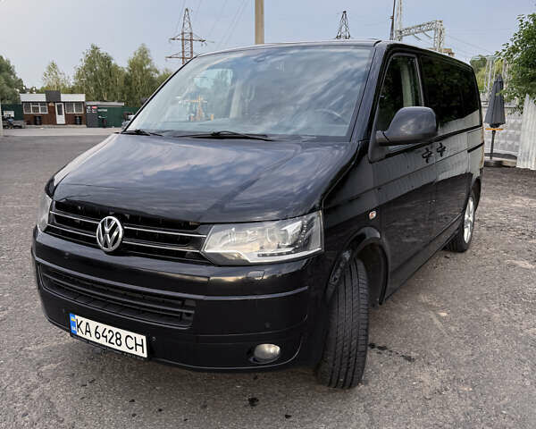 Чорний Фольксваген Мультиван, об'ємом двигуна 1.98 л та пробігом 366 тис. км за 18000 $, фото 1 на Automoto.ua