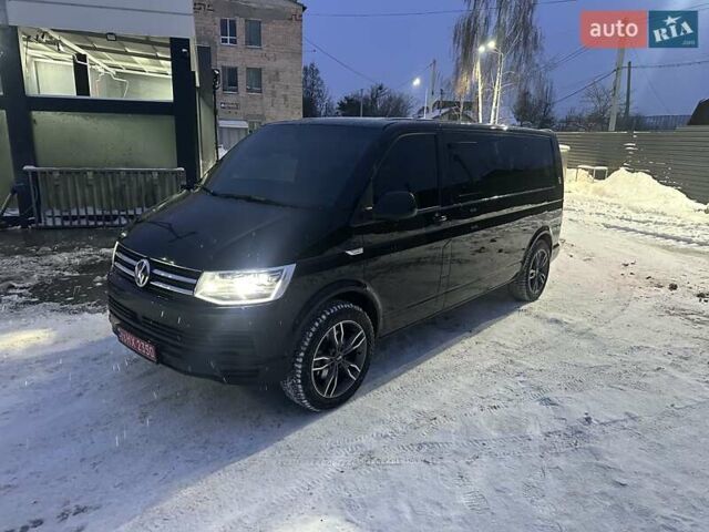 Черный Фольксваген Мультиван, объемом двигателя 2 л и пробегом 204 тыс. км за 48900 $, фото 1 на Automoto.ua