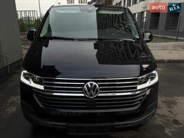 Черный Фольксваген Мультиван, объемом двигателя 2 л и пробегом 151 тыс. км за 52000 $, фото 1 на Automoto.ua