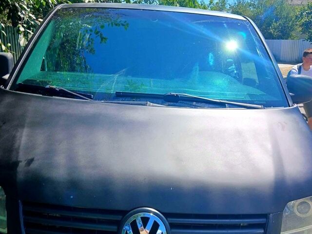 Черный Фольксваген Мультиван, объемом двигателя 1.9 л и пробегом 0 тыс. км за 5600 $, фото 1 на Automoto.ua