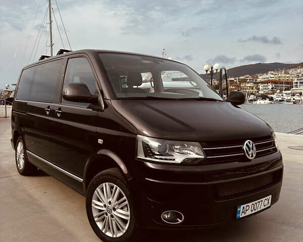 Фиолетовый Фольксваген Мультиван, объемом двигателя 1.97 л и пробегом 160 тыс. км за 30000 $, фото 1 на Automoto.ua