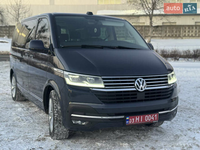 Фиолетовый Фольксваген Мультиван, объемом двигателя 2 л и пробегом 194 тыс. км за 49800 $, фото 1 на Automoto.ua