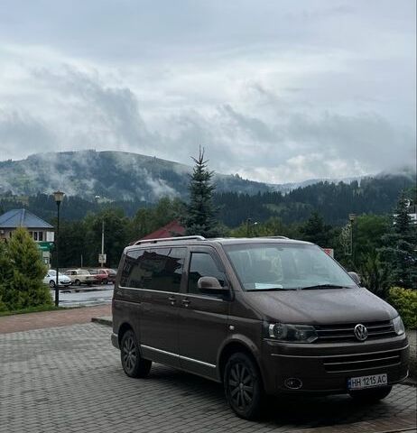 Коричневий Фольксваген Мультиван, об'ємом двигуна 2 л та пробігом 345 тис. км за 22500 $, фото 1 на Automoto.ua