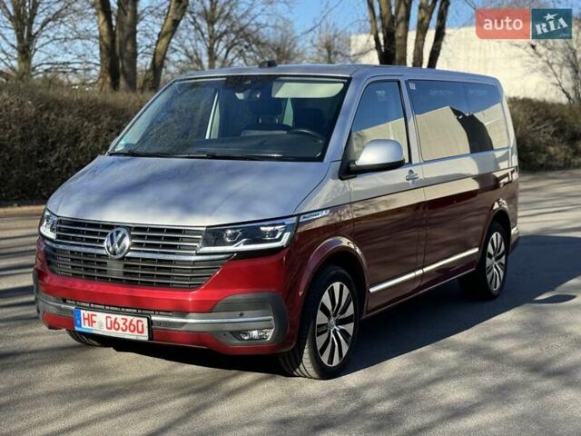 Красный Фольксваген Мультиван, объемом двигателя 1.97 л и пробегом 124 тыс. км за 52000 $, фото 1 на Automoto.ua