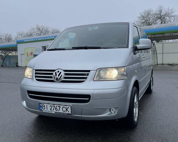 Сірий Фольксваген Мультиван, об'ємом двигуна 1.98 л та пробігом 116 тис. км за 13500 $, фото 1 на Automoto.ua