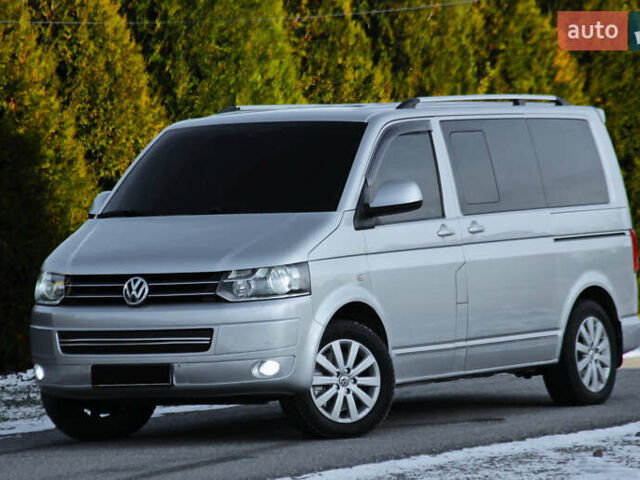 Серый Фольксваген Мультиван, объемом двигателя 2 л и пробегом 151 тыс. км за 24800 $, фото 1 на Automoto.ua