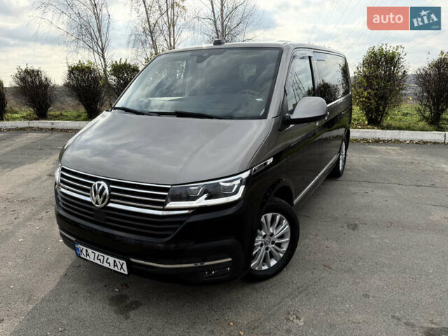Серый Фольксваген Мультиван, объемом двигателя 1.97 л и пробегом 115 тыс. км за 67740 $, фото 1 на Automoto.ua
