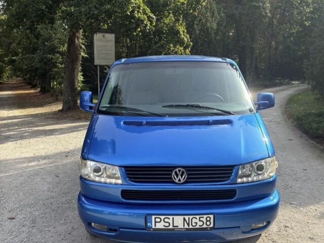Синий Фольксваген Мультиван, объемом двигателя 2.5 л и пробегом 280 тыс. км за 2300 $, фото 1 на Automoto.ua