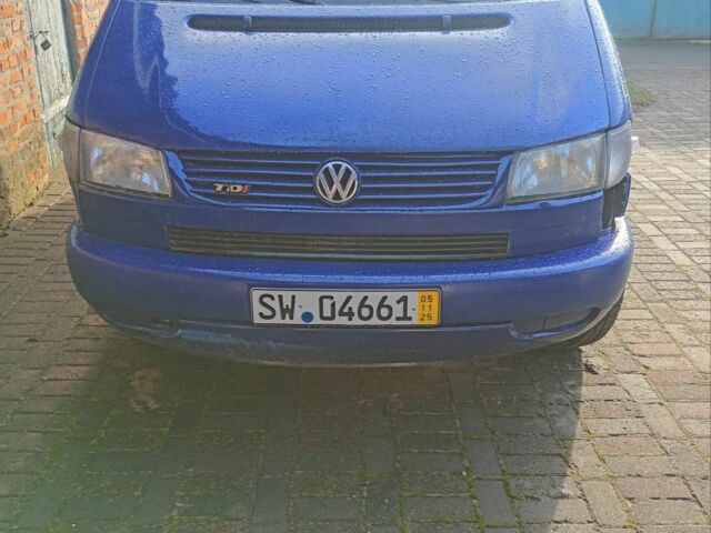 Синій Фольксваген Мультиван, об'ємом двигуна 0 л та пробігом 200 тис. км за 3500 $, фото 1 на Automoto.ua