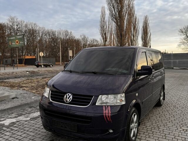 Синій Фольксваген Мультиван, об'ємом двигуна 2.5 л та пробігом 318 тис. км за 13500 $, фото 1 на Automoto.ua