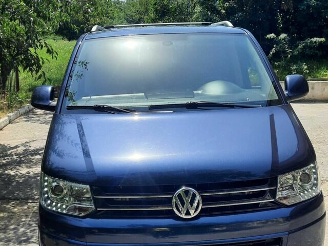 Синій Фольксваген Мультиван, об'ємом двигуна 2 л та пробігом 135 тис. км за 29000 $, фото 1 на Automoto.ua