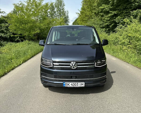 Синий Фольксваген Мультиван, объемом двигателя 1.97 л и пробегом 215 тыс. км за 39000 $, фото 1 на Automoto.ua