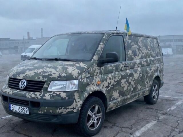 Зеленый Фольксваген Мультиван, объемом двигателя 1.9 л и пробегом 232 тыс. км за 2900 $, фото 1 на Automoto.ua