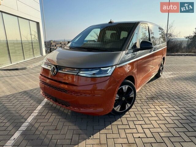 Помаранчевий Фольксваген Мультиван, об'ємом двигуна 1.4 л та пробігом 85 тис. км за 54856 $, фото 1 на Automoto.ua