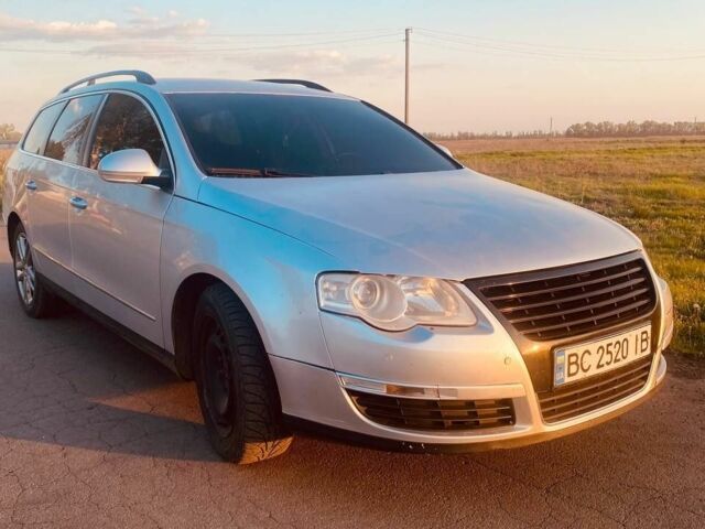 Сірий Фольксваген Параті, об'ємом двигуна 2 л та пробігом 270 тис. км за 5498 $, фото 1 на Automoto.ua