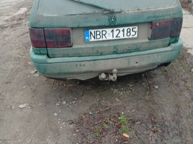 Зеленый Фольксваген Парати, объемом двигателя 0 л и пробегом 350 тыс. км за 946 $, фото 1 на Automoto.ua