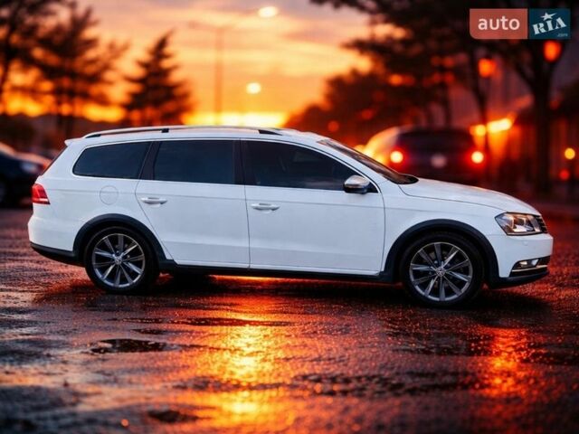 Белый Фольксваген Пассат Альтрак, объемом двигателя 1.98 л и пробегом 200 тыс. км за 12500 $, фото 1 на Automoto.ua