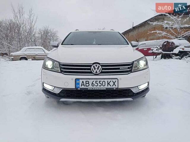 Белый Фольксваген Пассат Альтрак, объемом двигателя 2 л и пробегом 233 тыс. км за 13550 $, фото 1 на Automoto.ua