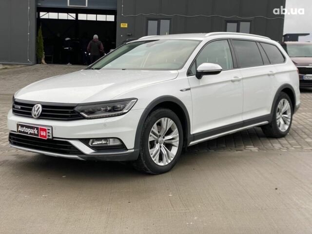 Білий Фольксваген Пассат Альтрак, об'ємом двигуна 2 л та пробігом 267 тис. км за 19890 $, фото 1 на Automoto.ua