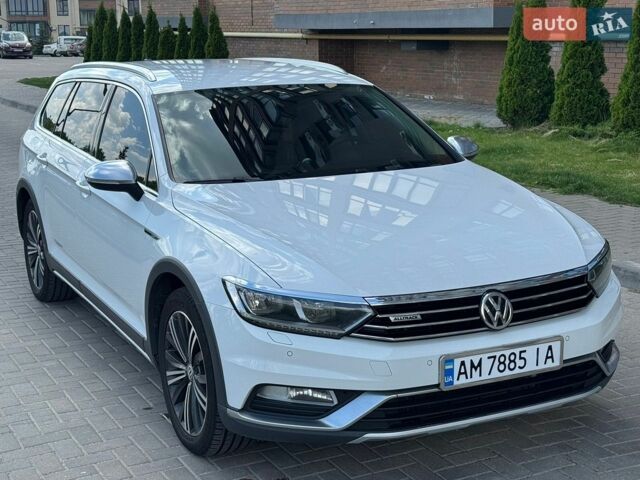 Белый Фольксваген Пассат Альтрак, объемом двигателя 1.97 л и пробегом 209 тыс. км за 21900 $, фото 1 на Automoto.ua