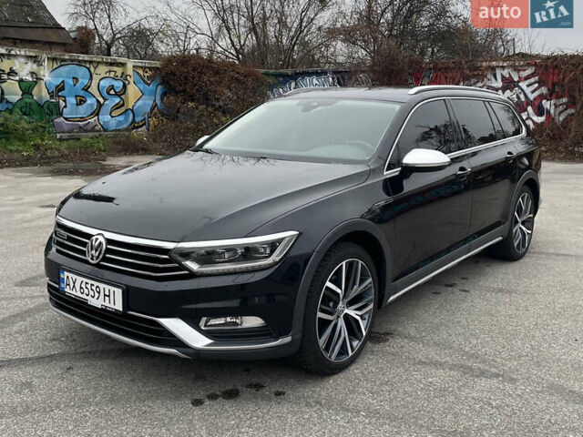 Черный Фольксваген Пассат Альтрак, объемом двигателя 2 л и пробегом 219 тыс. км за 22000 $, фото 1 на Automoto.ua