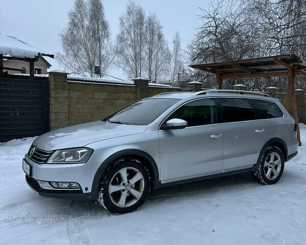 Серый Фольксваген Пассат Альтрак, объемом двигателя 2 л и пробегом 271 тыс. км за 11300 $, фото 1 на Automoto.ua