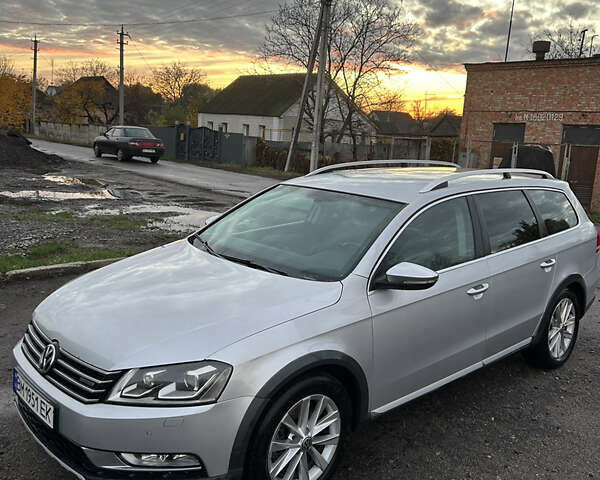 Сірий Фольксваген Пассат Альтрак, об'ємом двигуна 2 л та пробігом 294 тис. км за 12400 $, фото 1 на Automoto.ua