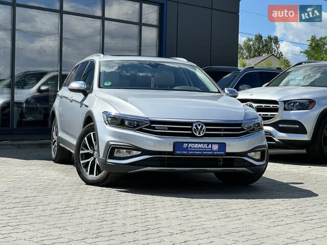 Серый Фольксваген Пассат Альтрак, объемом двигателя 1.97 л и пробегом 230 тыс. км за 24490 $, фото 1 на Automoto.ua