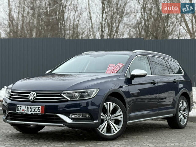 Синий Фольксваген Пассат Альтрак, объемом двигателя 2 л и пробегом 212 тыс. км за 16750 $, фото 1 на Automoto.ua
