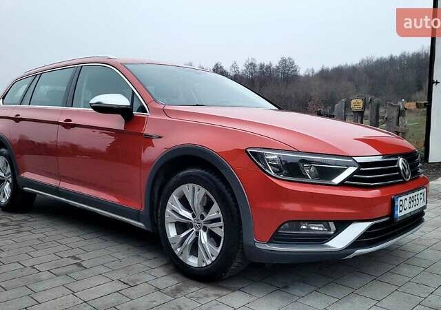 Оранжевый Фольксваген Пассат Альтрак, объемом двигателя 1.97 л и пробегом 250 тыс. км за 16800 $, фото 1 на Automoto.ua