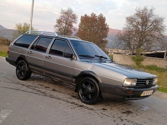 1987 Volkswagen Passat Variant (B2) 1.6 (70 лс)