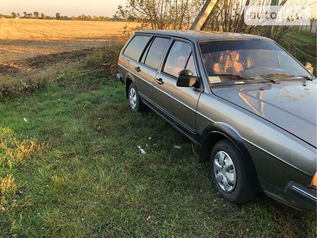 Сірий Фольксваген Пассат Б2, об'ємом двигуна 1.8 л та пробігом 1 тис. км за 1700 $, фото 1 на Automoto.ua