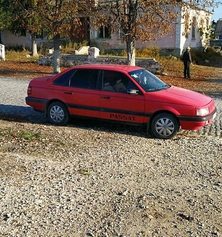 Червоний Фольксваген Пассат Б3, об'ємом двигуна 1.8 л та пробігом 100 тис. км за 2500 $, фото 1 на Automoto.ua