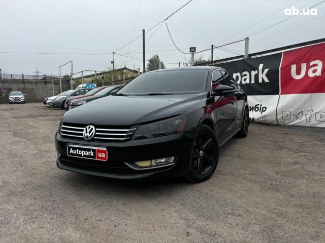 Черный Фольксваген Пассат Б7, объемом двигателя 2.5 л и пробегом 246 тыс. км за 9690 $, фото 1 на Automoto.ua